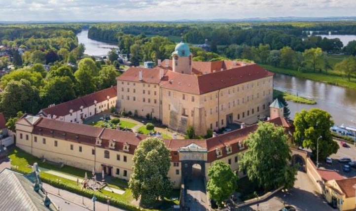 Zámek Dymokury, Dymokury, Czechia, Czech Republic (Czechia)